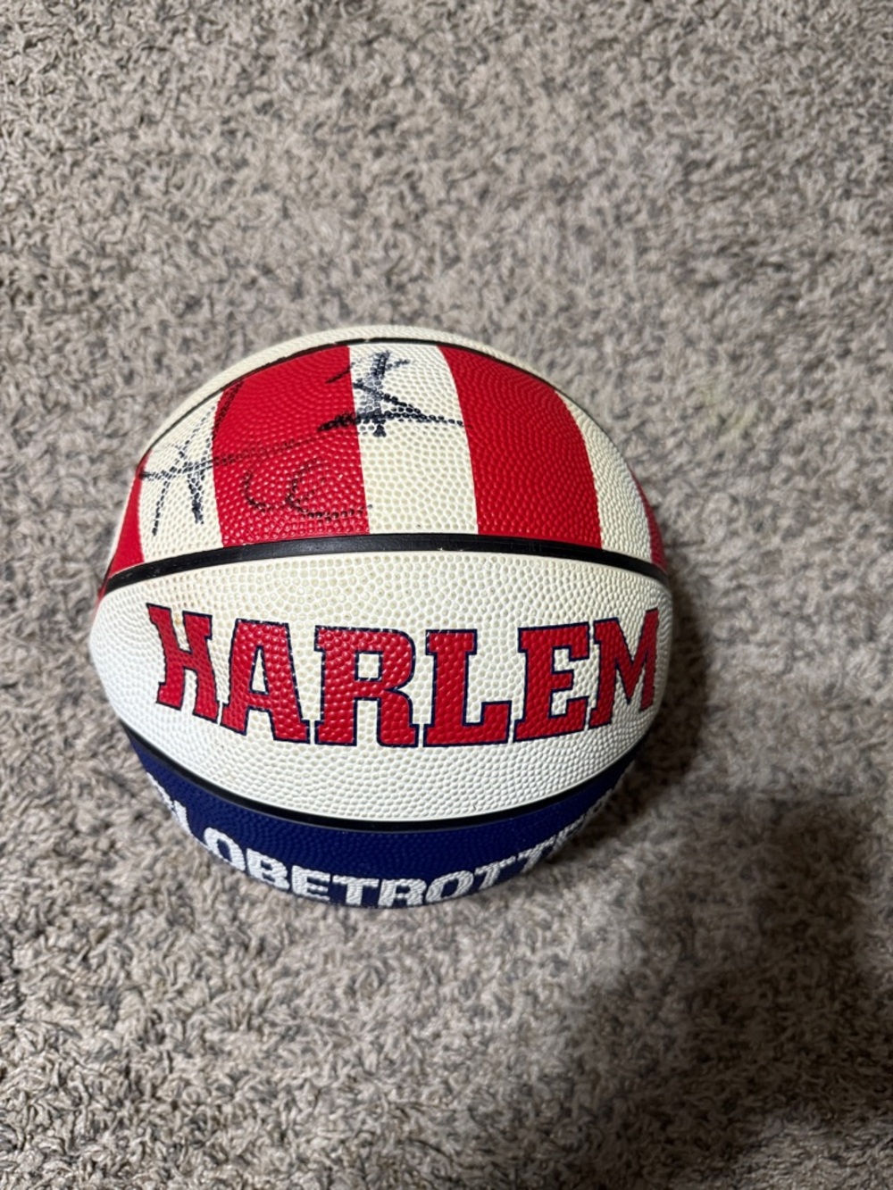 NBA Harlem Globetrotters 2016 World Tour Signed Basketball Collectible